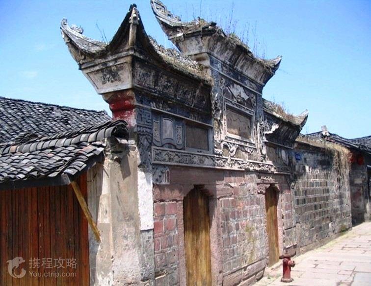人家都不搭理他了，他还搭理人家，这种人有病吗？游戏画面